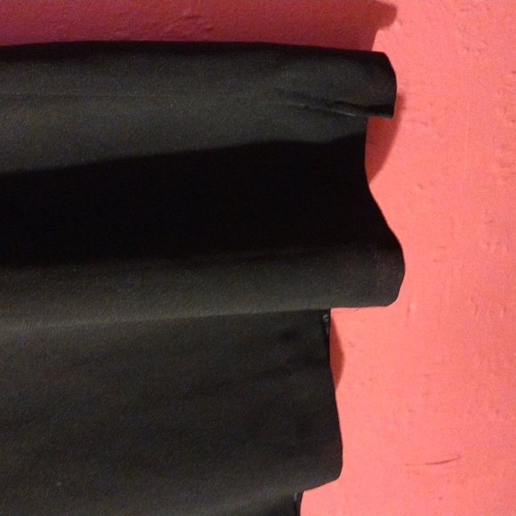 Tally Taylor, sleeveless,silky blouse - Picture 4 of 6